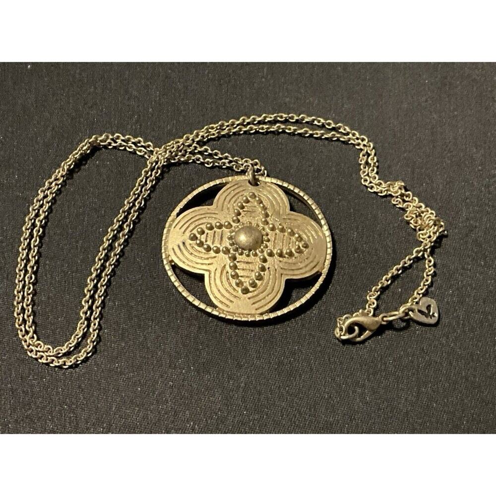 American Eagle Outfitters 28in Chain Gold Tone Flower Pendant Necklace